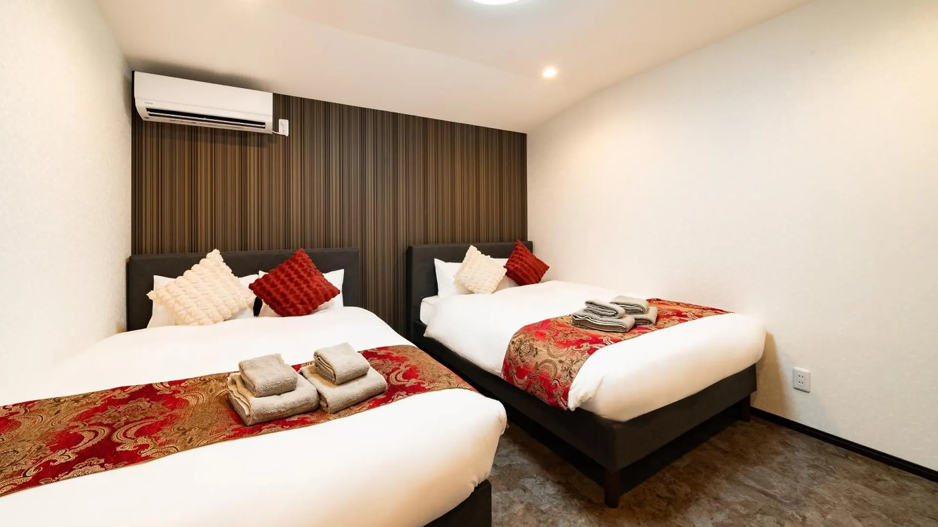 Apartment 84-5, Shiomi 301, Entire Room For Rent Tokyo Japan